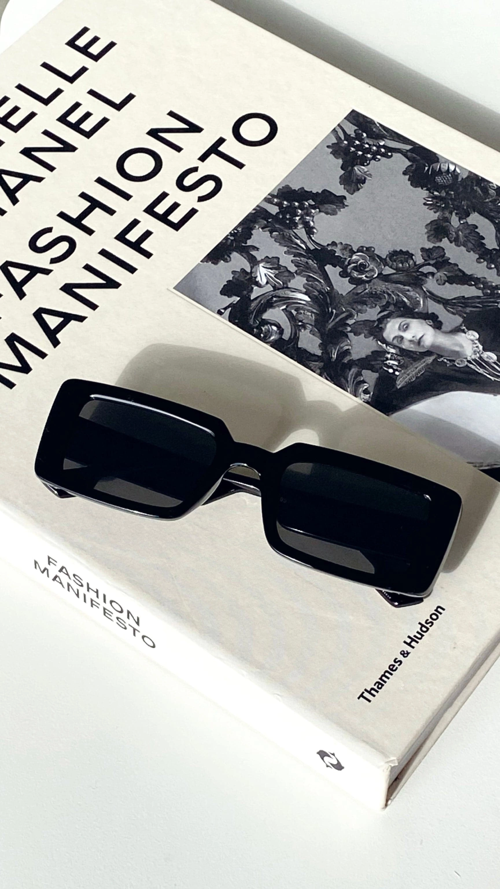 Danica Sunglasses - Black