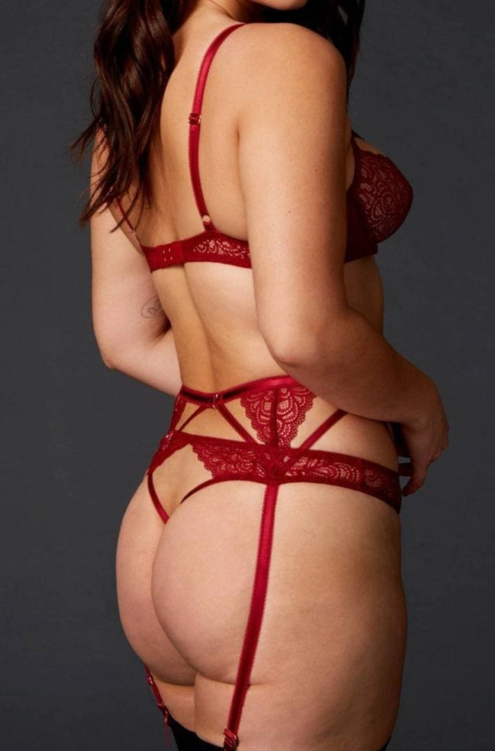Karina Thong in Mulberry, Size L (UK 14)