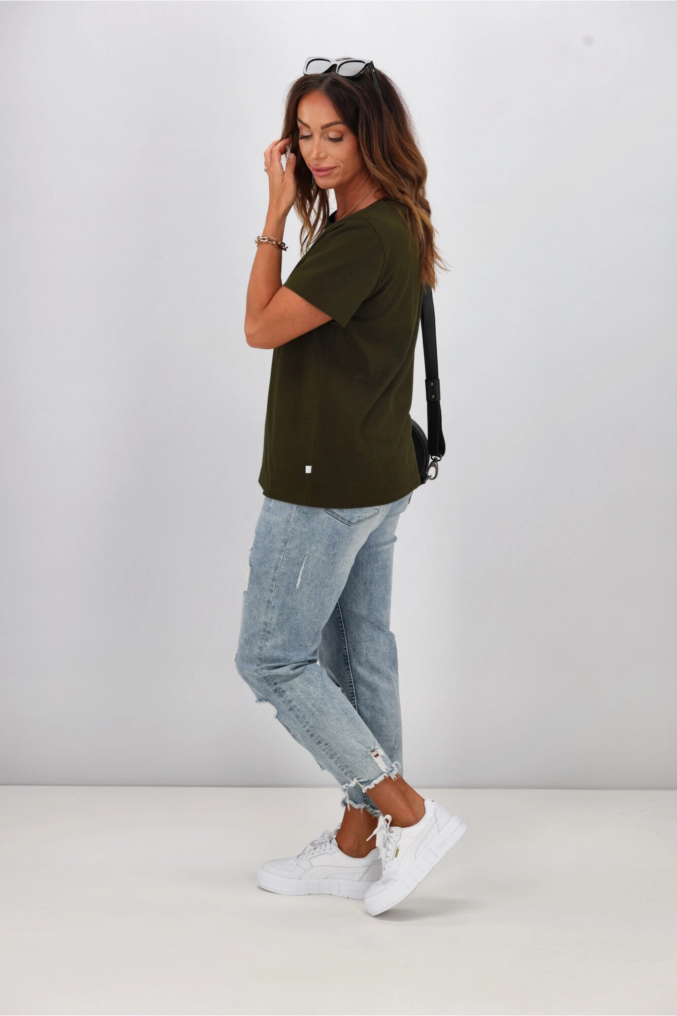 Shine On Essentials Tee Olive