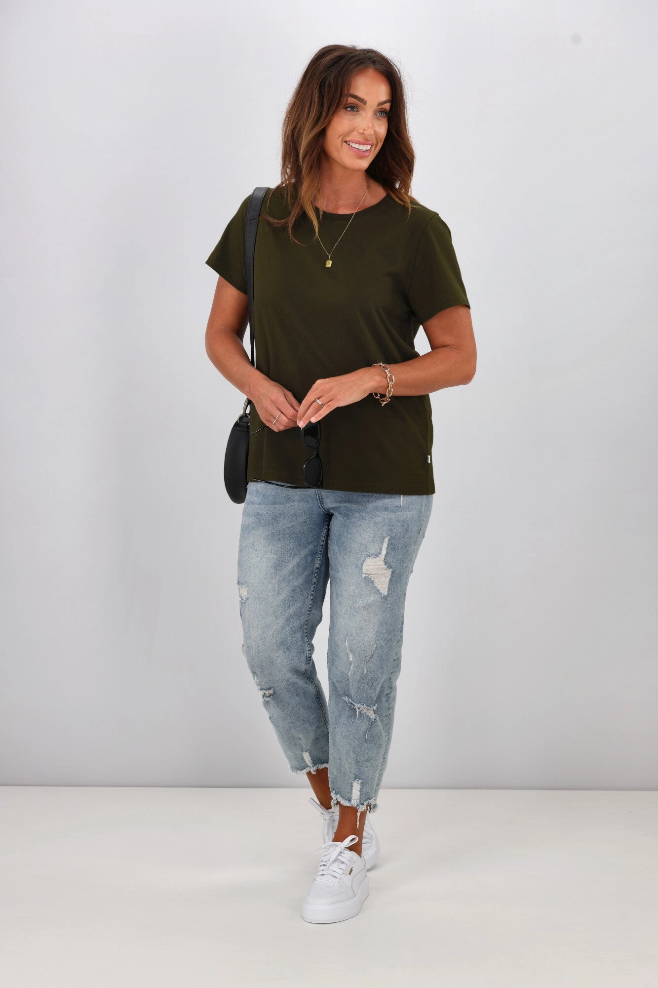 Shine On Essentials Tee Olive